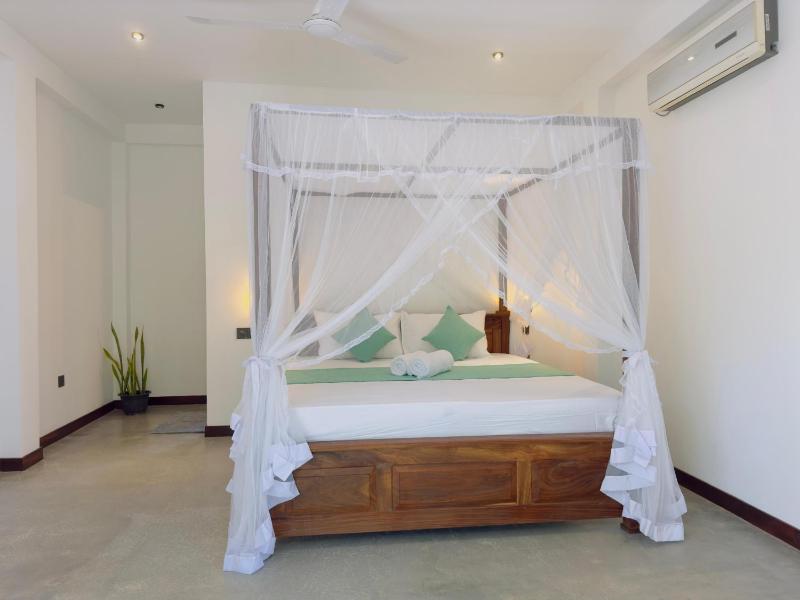 New Ocean Breeze Madiha - image 7