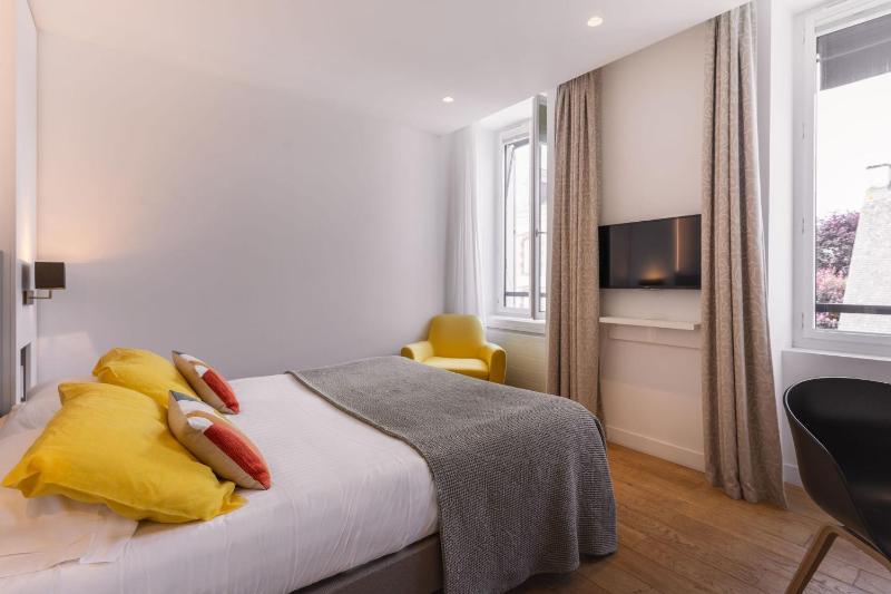 Superior Double Room  image 4