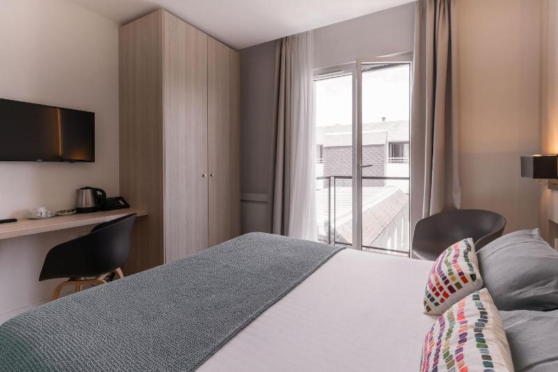 Classic Double Room  image 4