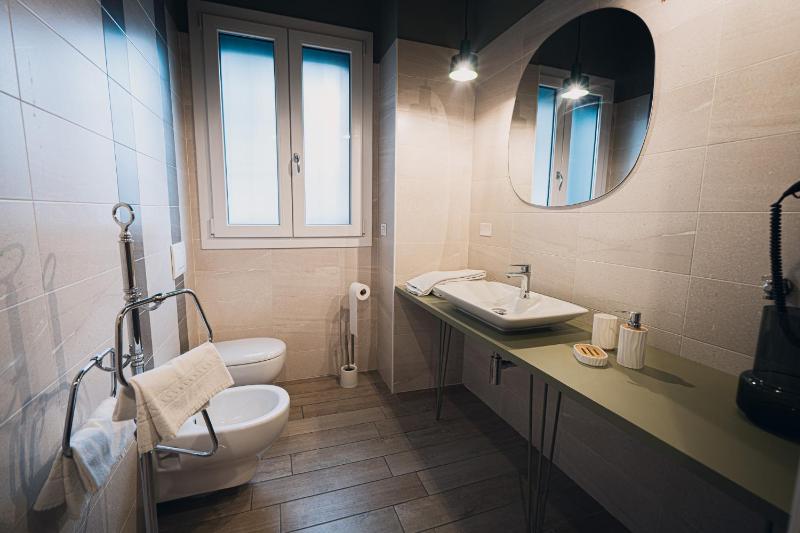 Junior Suite Apartment image 2