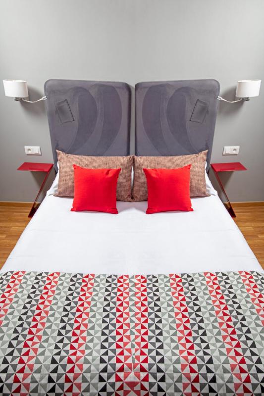 Double Room with Sea View image 3
