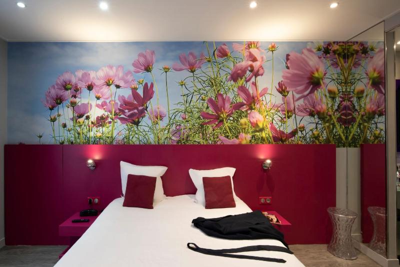 Business Single Room image 1