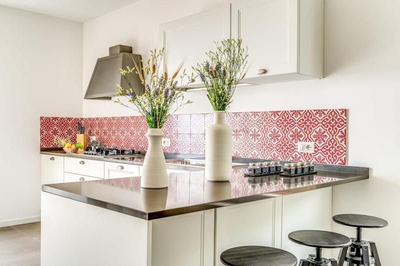 Villa Mediterranea with Heated Pool Walking Distance from Town by Feeling Italy - image 5