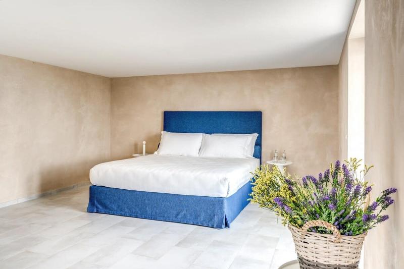 Villa Mediterranea with Heated Pool Walking Distance from Town by Feeling Italy - image 27