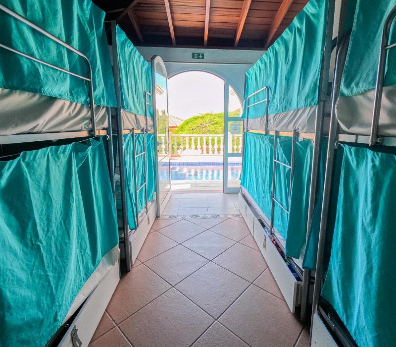 Duque Nest Hostel - image 50
