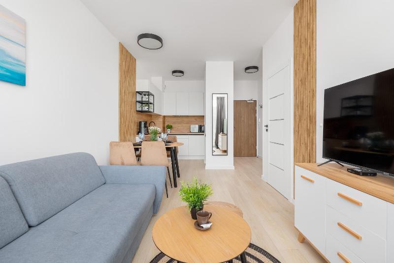 Nadmorski Apartament z Parkingiem by Rent like home - image 40
