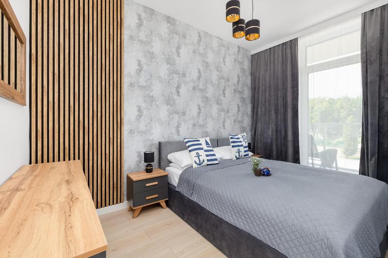 Nadmorski Apartament z Parkingiem by Rent like home - image 18