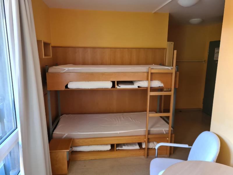 Twin Room with Shared Bathroom image 1