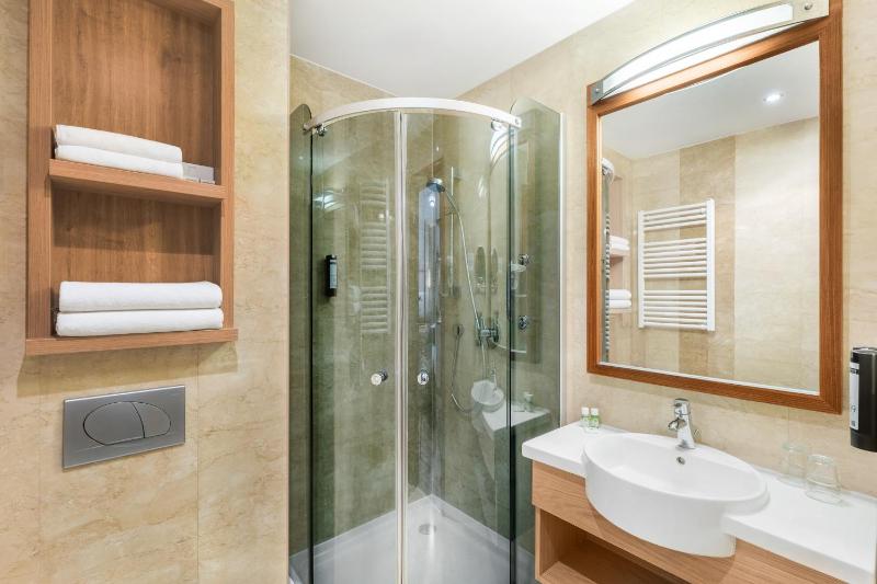 Comfort Double or Twin Room image 3