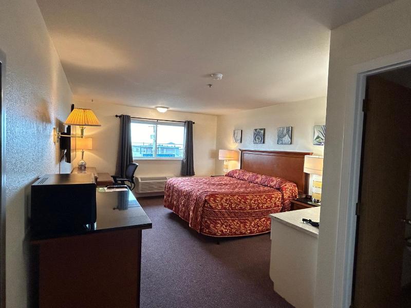 Superior King Room image 2