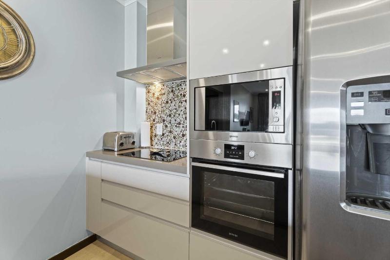 Eagle Beach - Imperial Blossom 2BR condo - LV204 - image 9