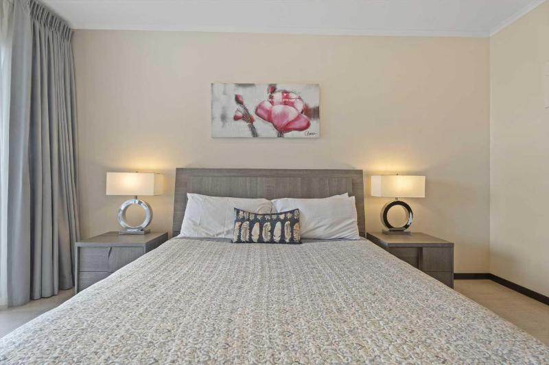 Beach View - Seaside Paradise 2BR condo - LV307 - image 4