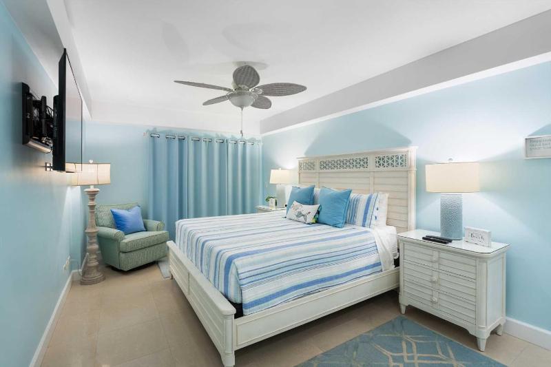 Beachfront - Paradise View 2BR condo - A346 - image 16