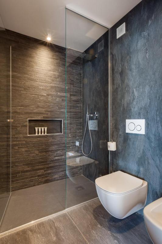Executive Suite image 4