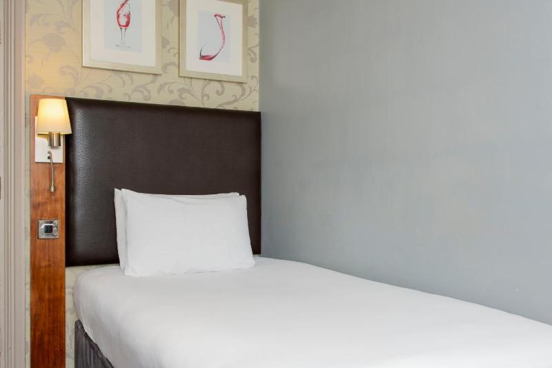 Standard Single Room - Non-Smoking image 4