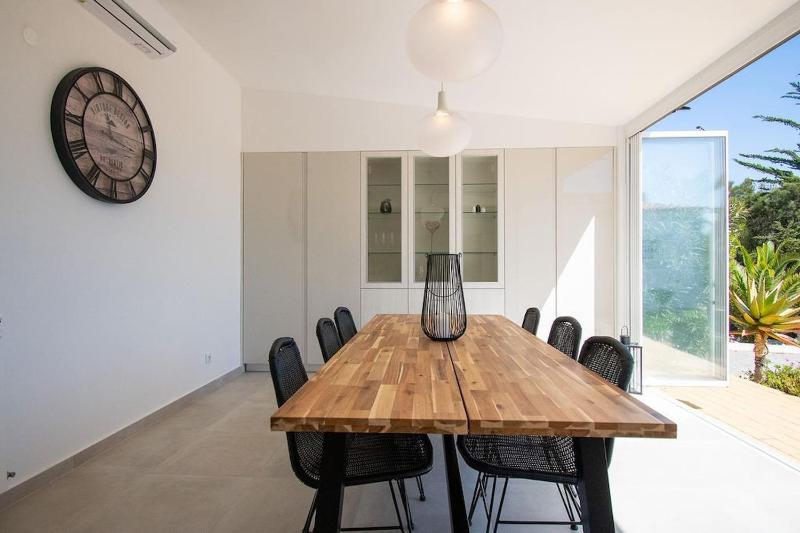 Pomba beautifully renovated with heated pool! - image 40