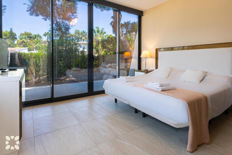 Villa Alex by Abahana Villas - image 14