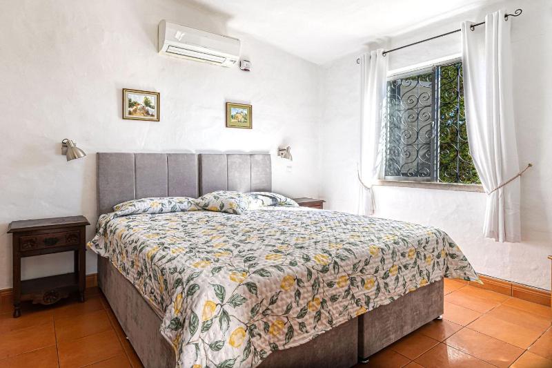 14B Quinta do Paraiso Amazing house located in t - image 20
