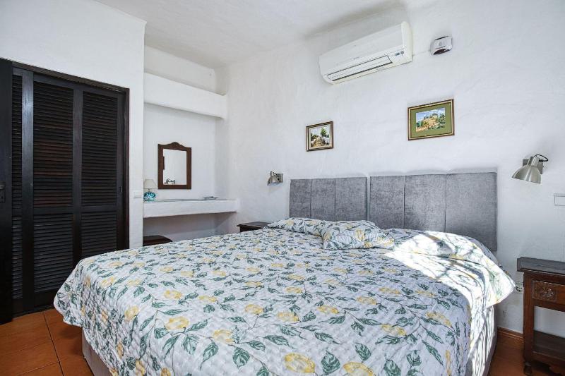 14B Quinta do Paraiso Amazing house located in t - image 24