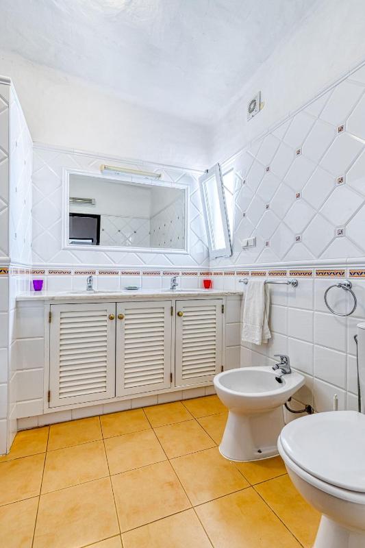 14B Quinta do Paraiso Amazing house located in t - image 6