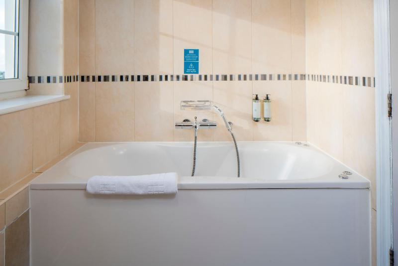 Suite with One Double Bed and Sofa Bed - Non-Smoking image 2