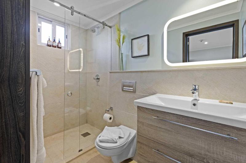 Eagle Beach- Private pool- LeVent townhome-LV130th - image 16