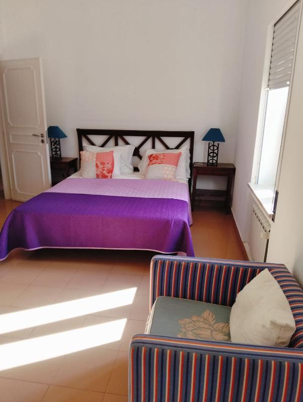 Four-Bedroom Villa with Private Pool and Sea View image 4