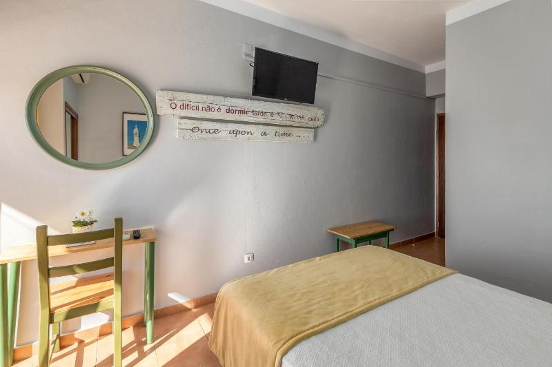 Standard Double Room image 4