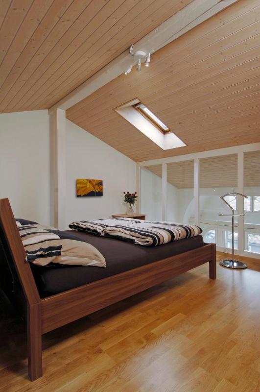 Deluxe Apartment with Balcony  image 2