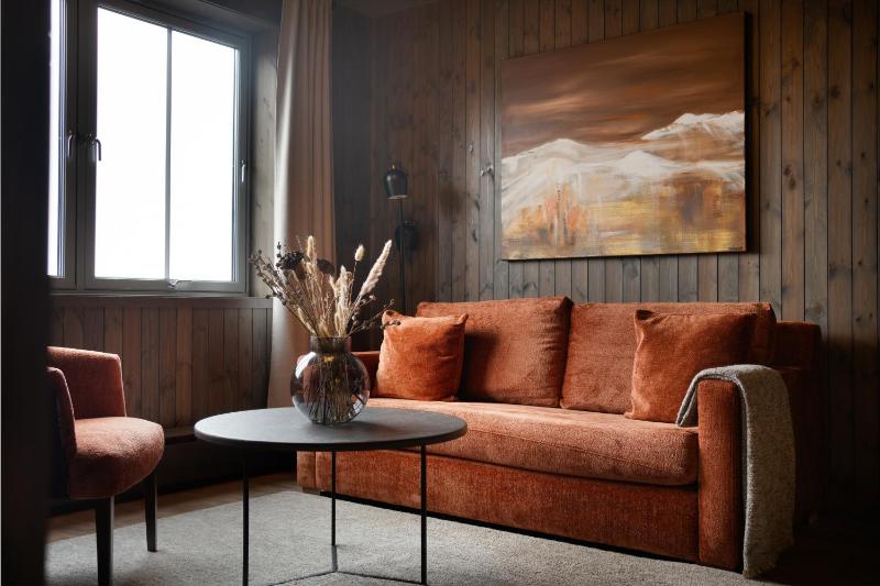 Family Room with Mountain View image 3