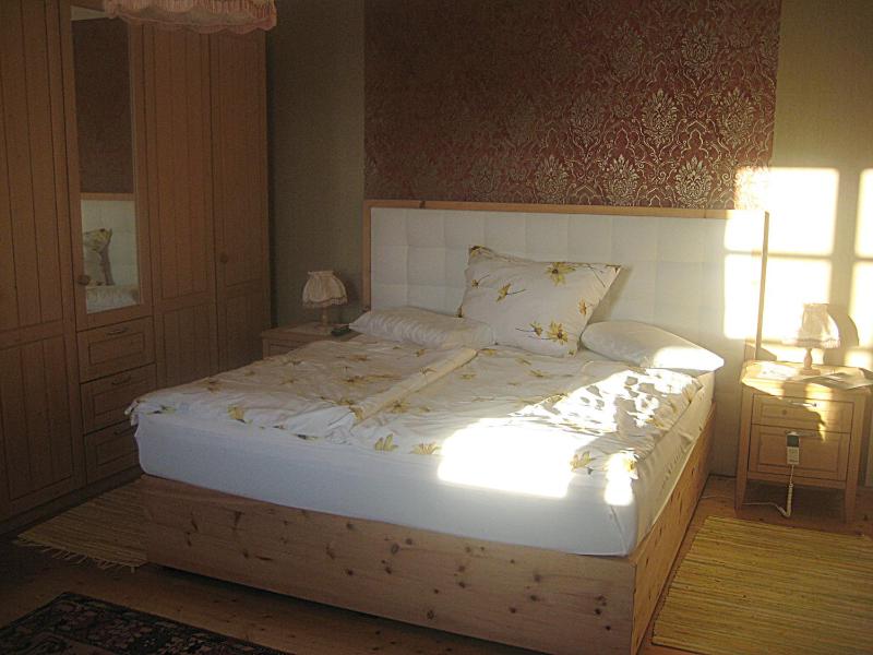 Double Room image 4