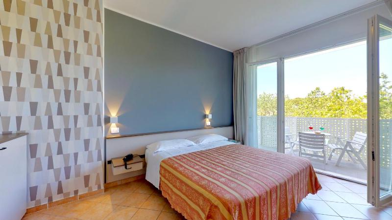 Basic Triple Room image 1