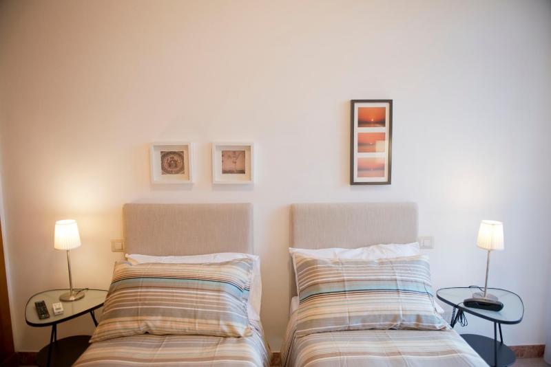Deluxe Double or Twin Room image 2