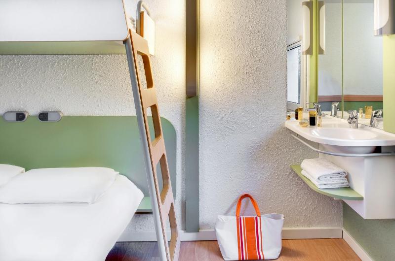 Triple Room image 3