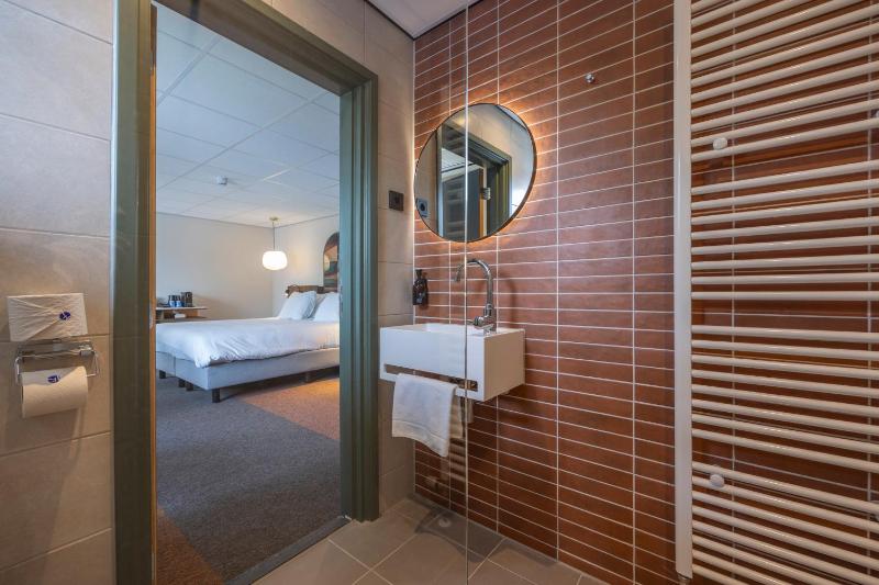 Luxury Double Room image 1