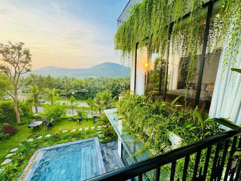Venus Flamigo Resort- Amazing Đại Lải - image 1