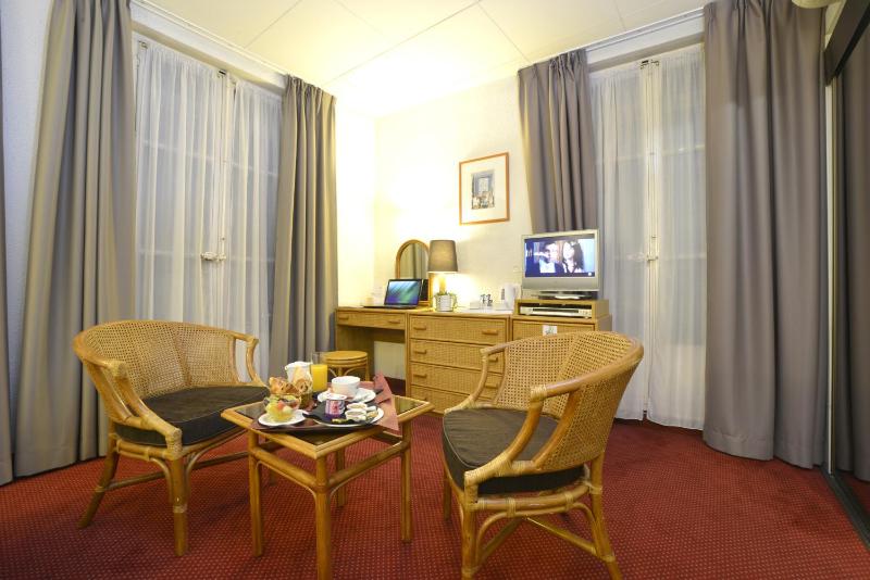 Superior Double Room image 1