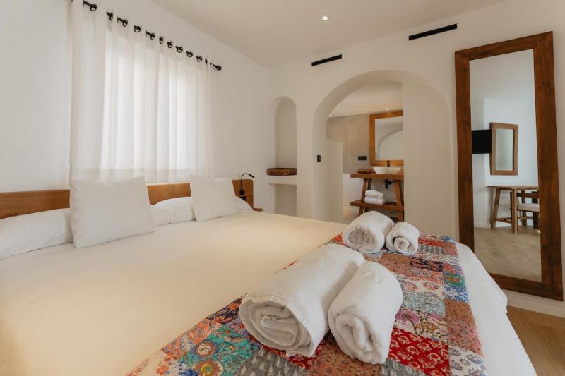 Style Double Room image 2