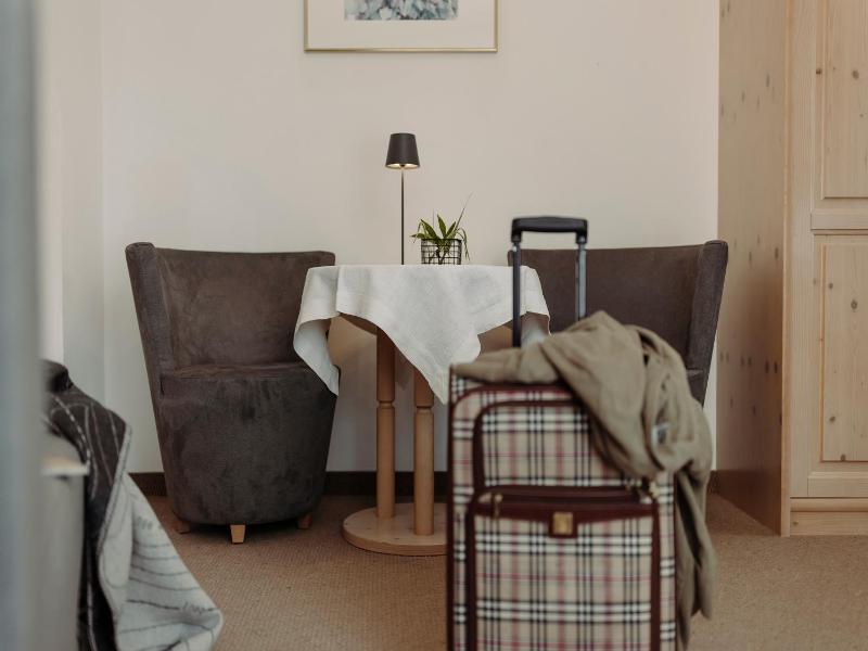 One-Bedroom Apartment image 1
