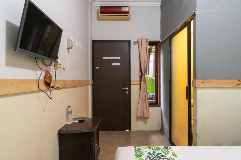 Safaraz Garden near Galaxy Bekasi Mitra RedDoorz - image 11