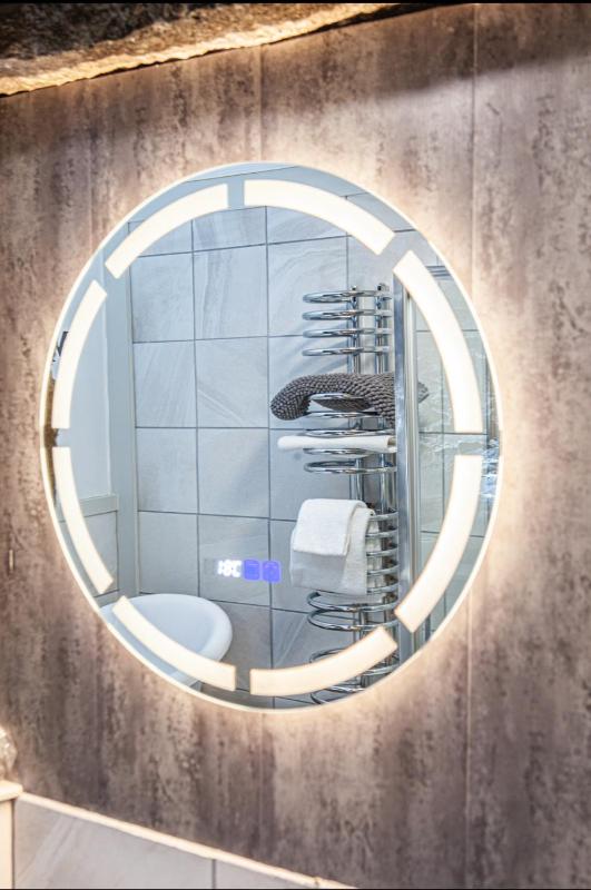 Double Room with Private Bathroom image 4