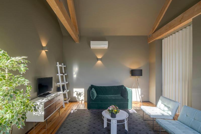 Deluxe Apartment image 2