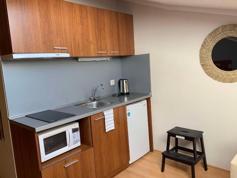 Studio Apartment image 2