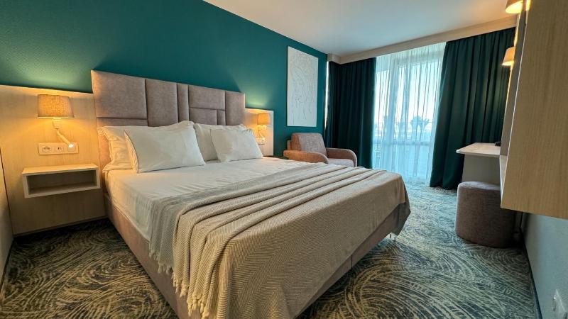 Double or Twin Room with Sea View image 1