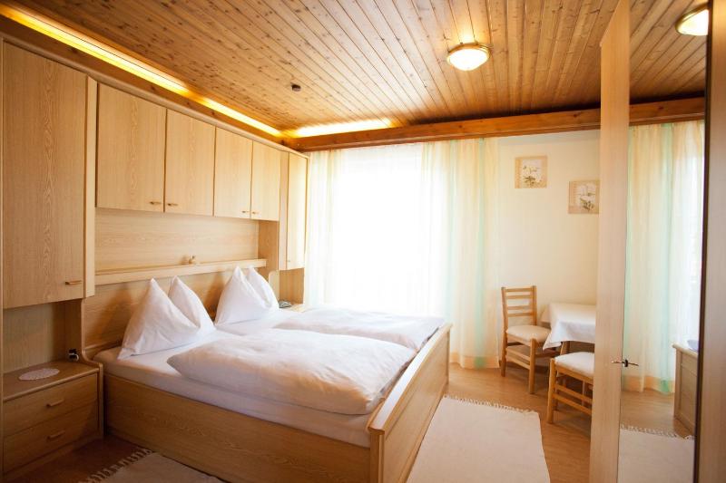 Double Room with Balcony image 1