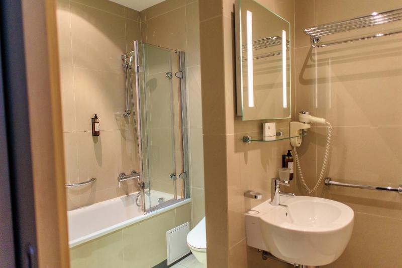 Standard Triple Room image 1