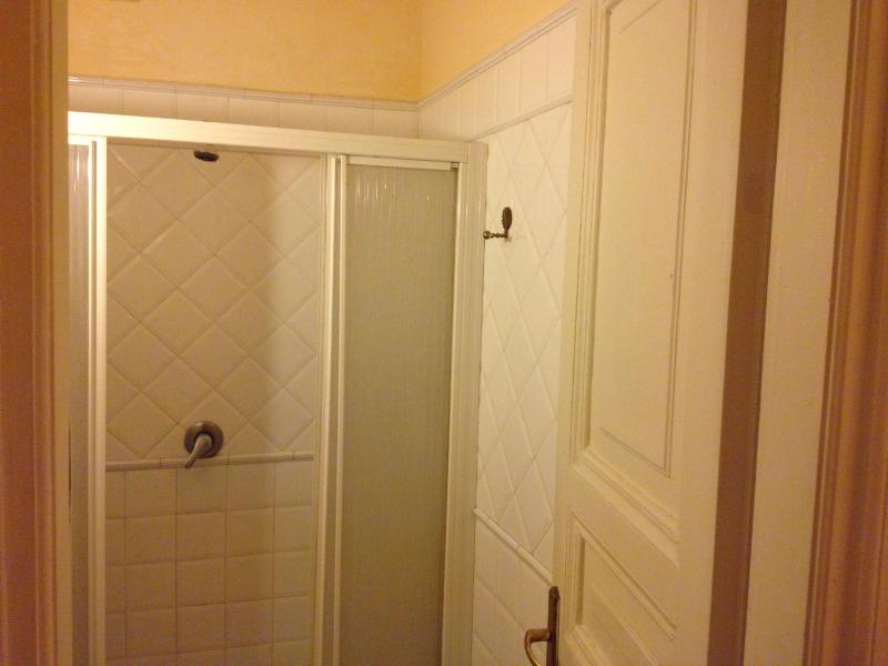 Triple Room with Private Bathroom image 3