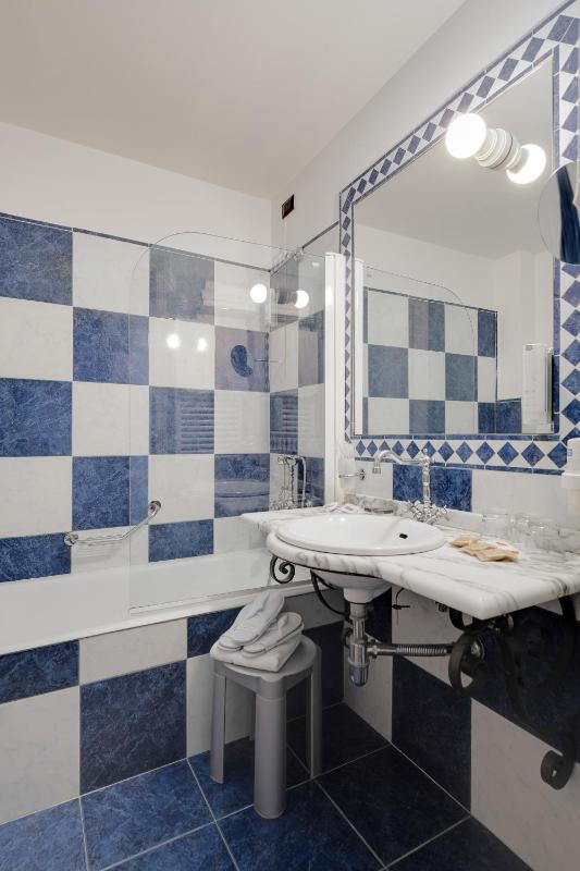 Double or Twin Room image 1