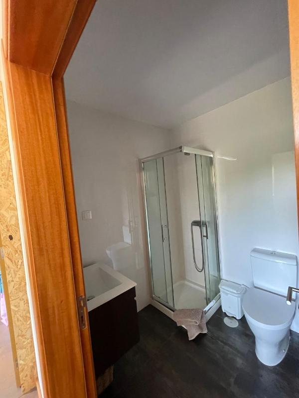 One-Bedroom Apartment image 1