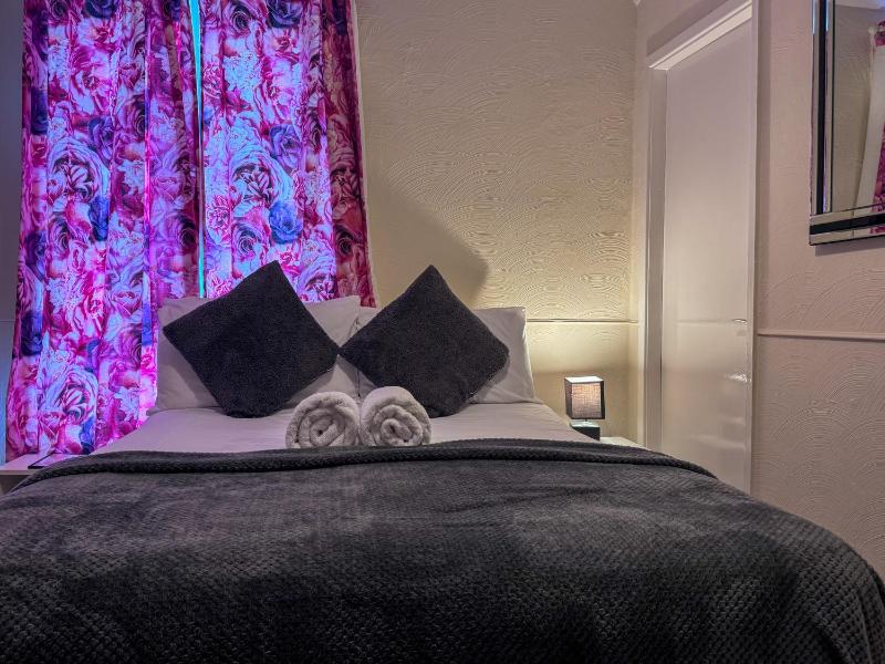 Double Room image 1